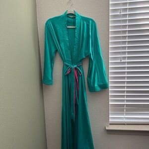 Vanity Fair Green Robe with Shawl Collar and Matching Belt